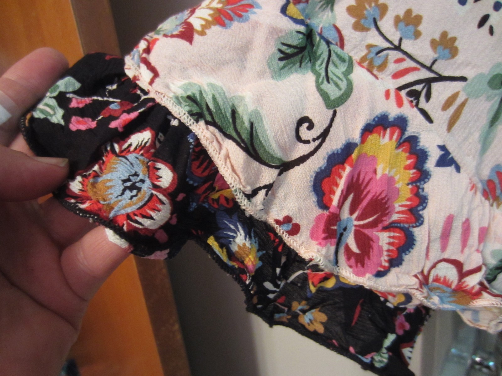 NWOT women’s short sleeved top Democracy Size L floral multi-colors