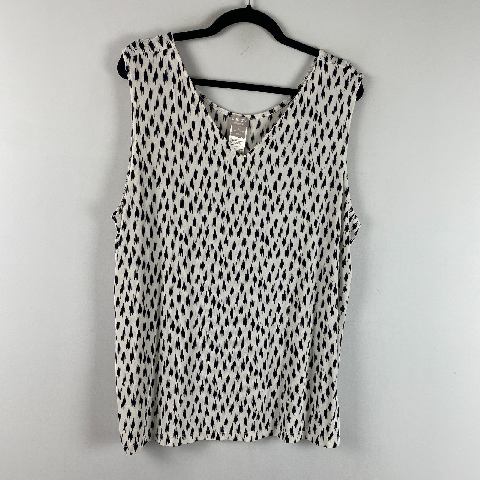 Chicos Travelers Tank Top Size 4 US 2XL V Neck White Black Slinky Knit