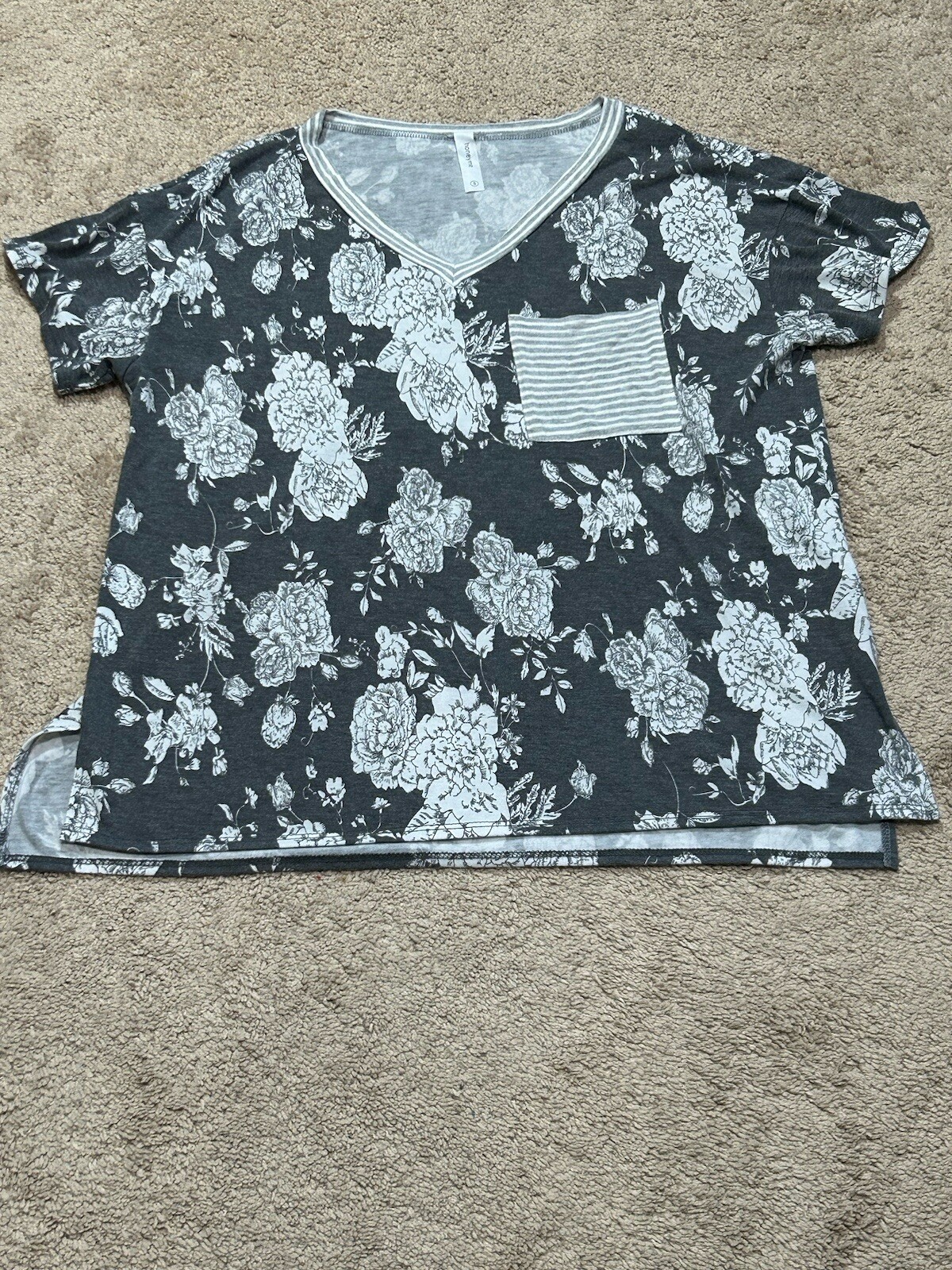 Honeyme Womens Shirt Size Small Multicolor Animal Print Soft Casual Comfort