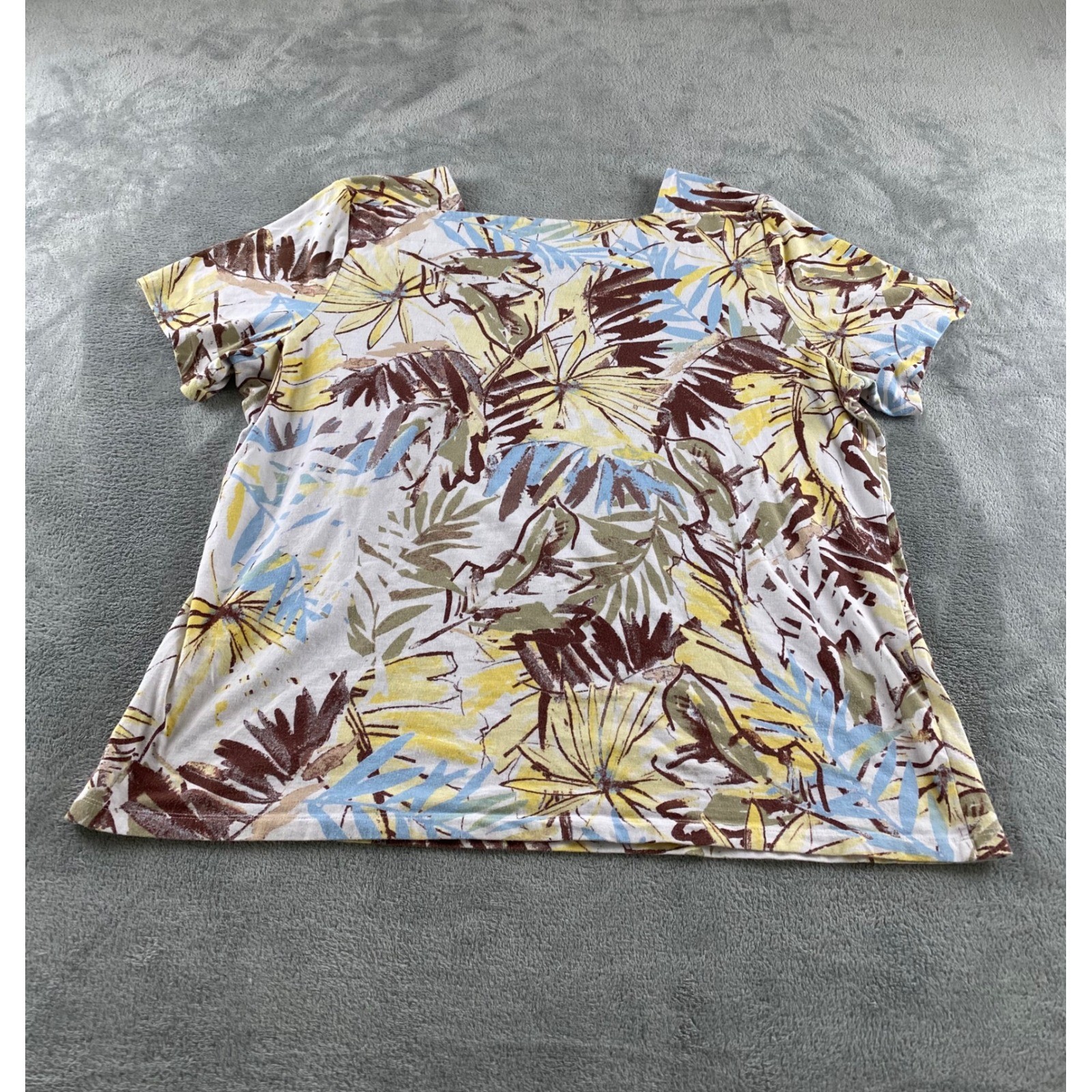 Coral Bay Woman 1X Tropical Palm Leaf Square Neck Short Sleeve Top Brown Yellow