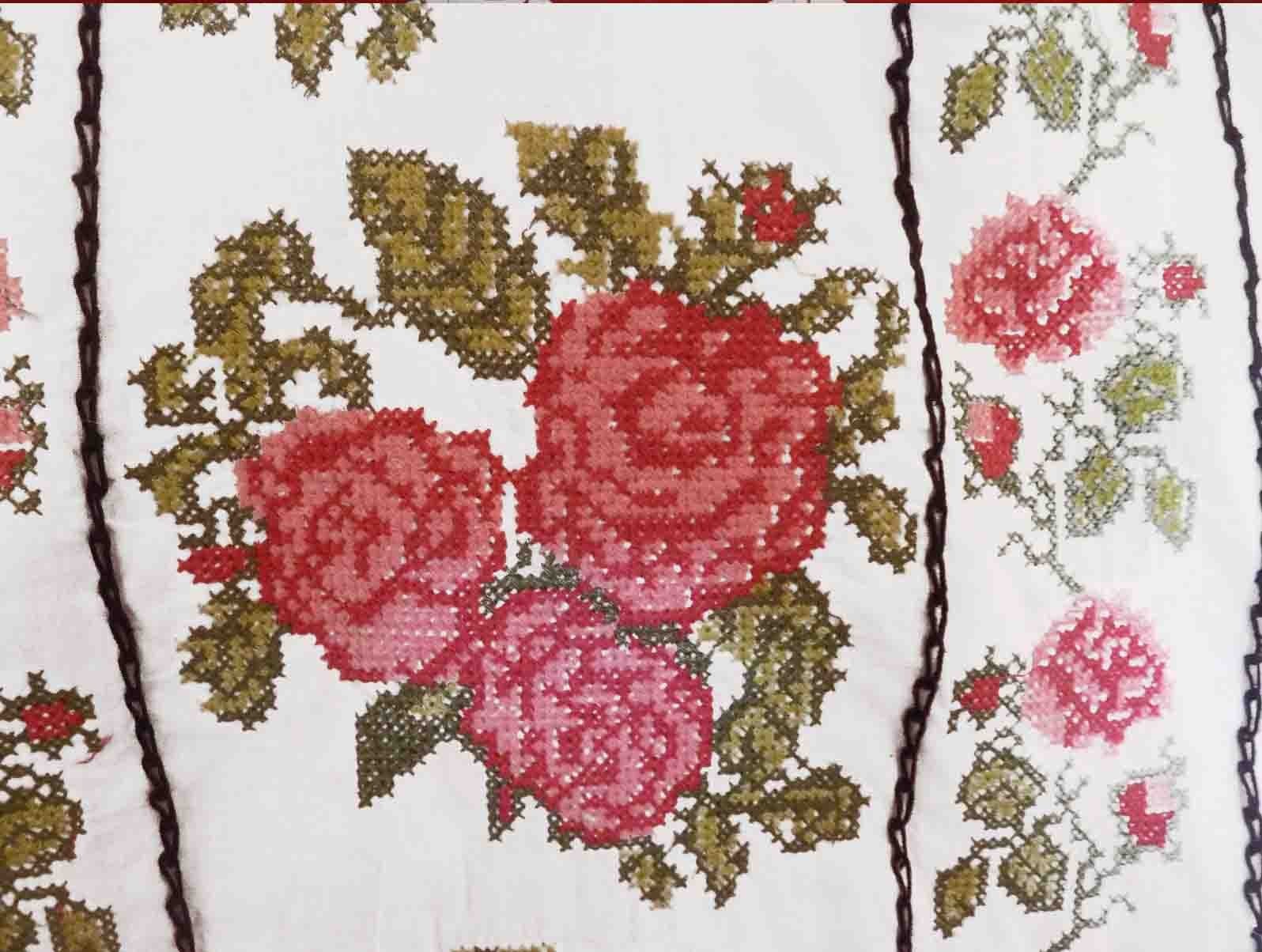 Romanian Embroidered Folk Peasant Ethnic Boho Blouse 54″ around L=27″ + 2 apron