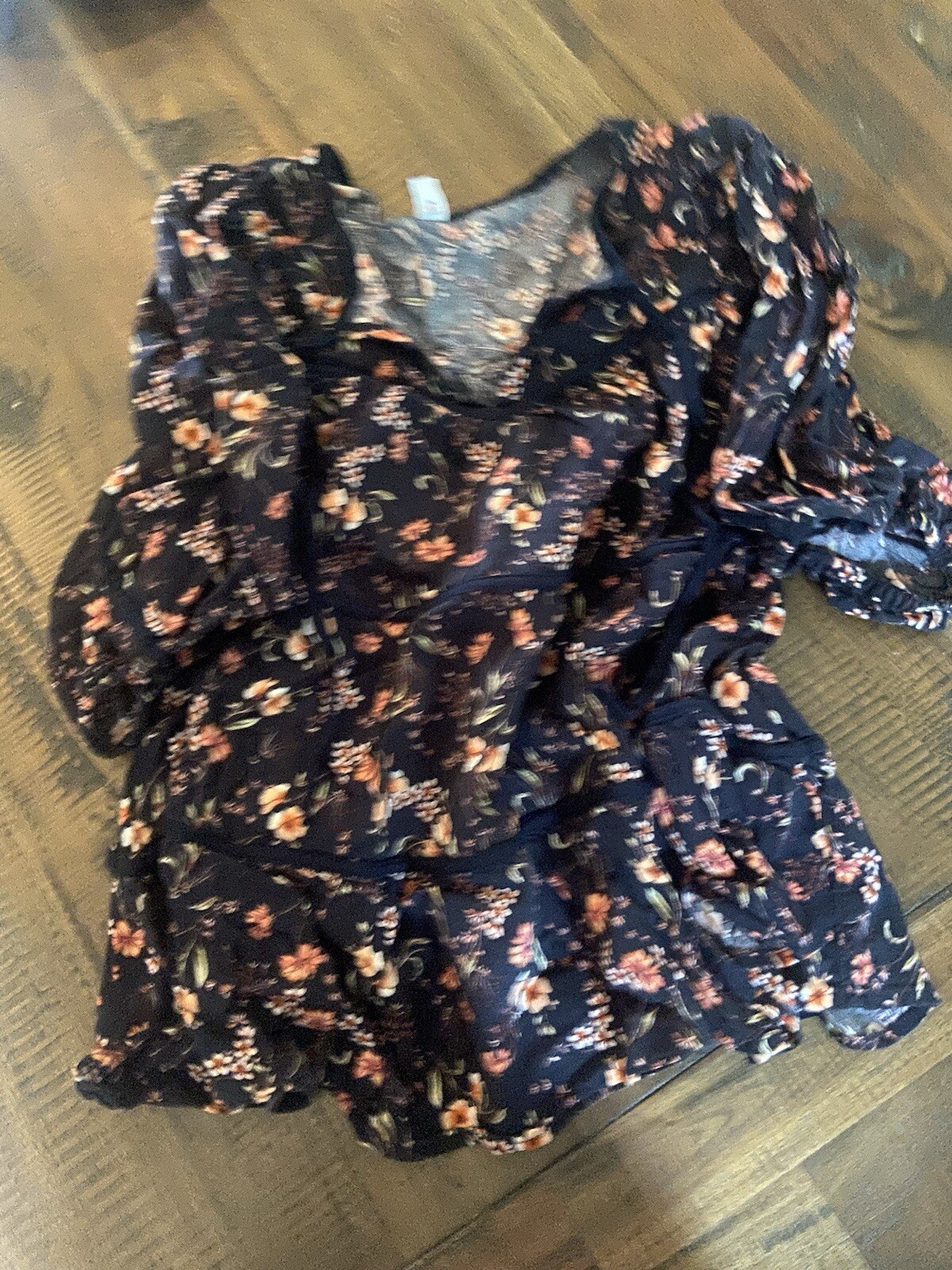 Size XL women’s tops: old navy, lucky brand, loft, gap, etc.