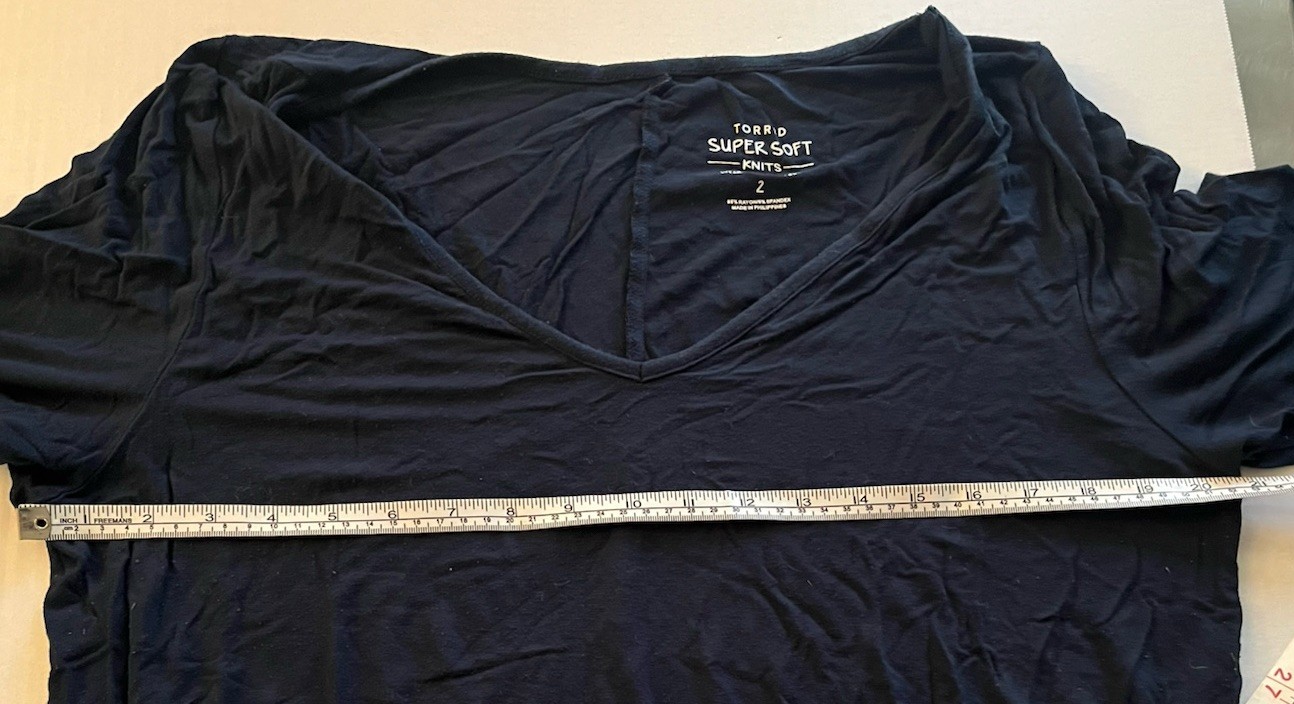 Torrid SuperSoft Tunic Length Elbow Sleeve Tee Size 2 Curved Hem Navy Blue