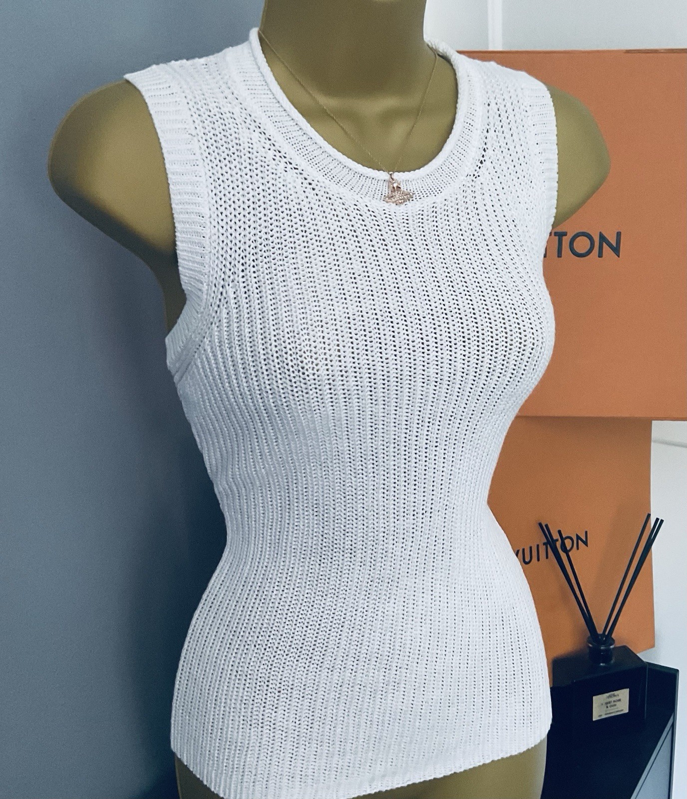 Pristine Ralph Lauren Cream Fine Gauge Micro-Knit Sleeveless Tank Top Size 8-20