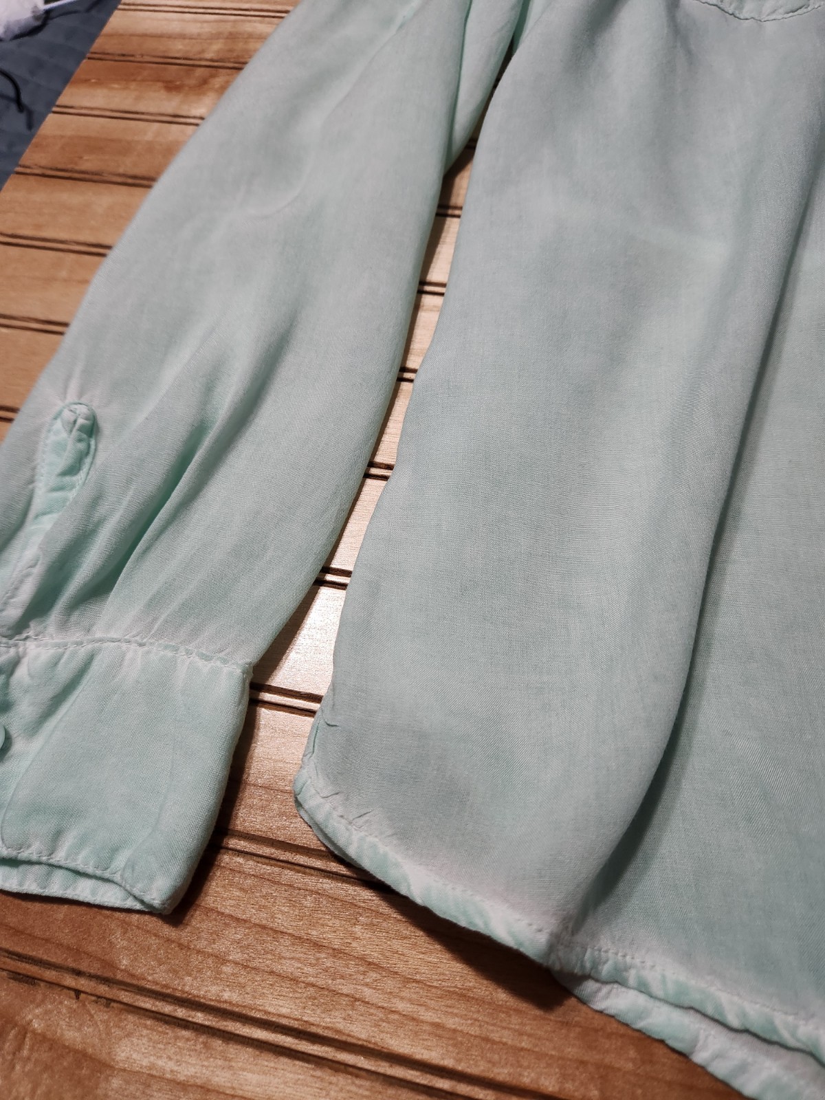 BeachLunchLounge Blouse Button Down Womens Medium Pastel Mint Beach 100% Viscose