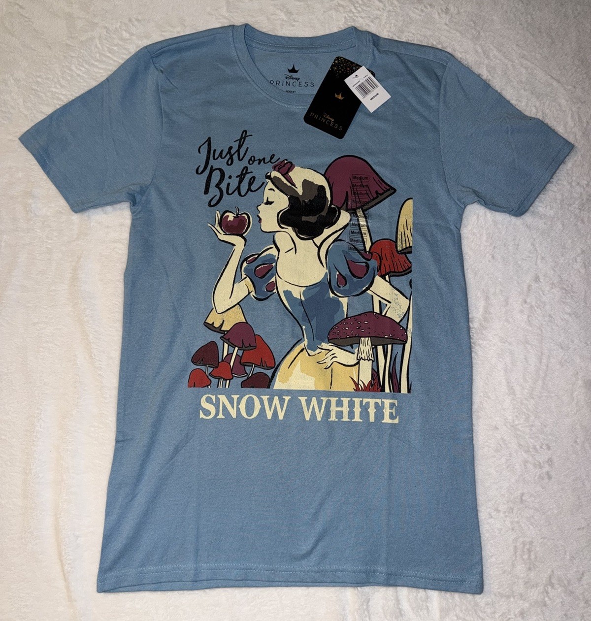 Disney Princess Snow White “Just One Bite” Graphic T Shirt Blue Sz Medium Womens