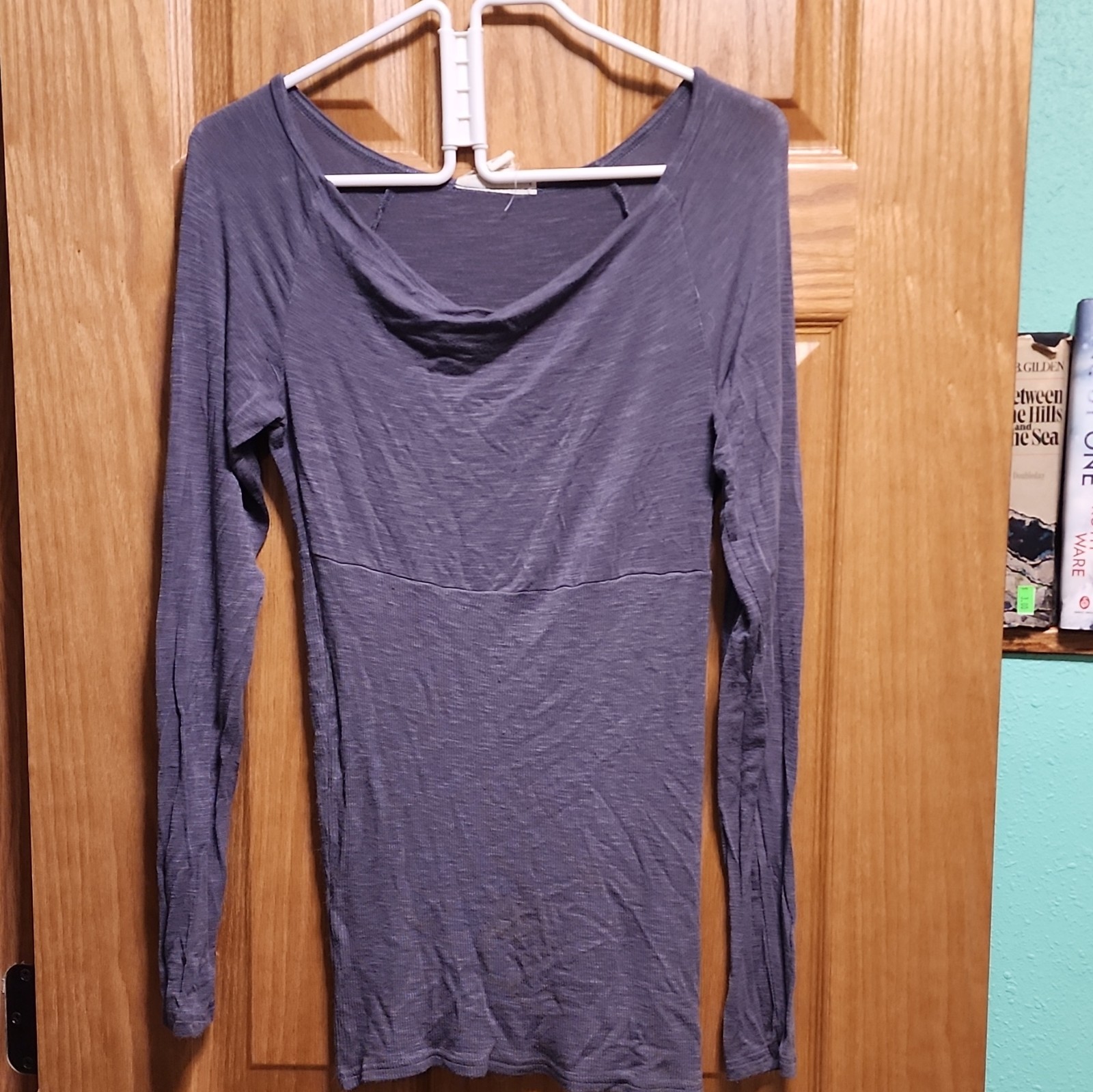 Derek Heart Women’s Gray Scoop Neck Long Sleeve Knit Rayon Blend Top L