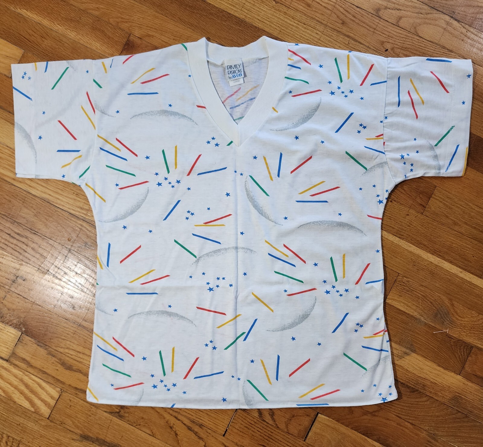 Family Fashions By Avon Misses T Shirt White W/ Stars & Cresent Moons Size Large