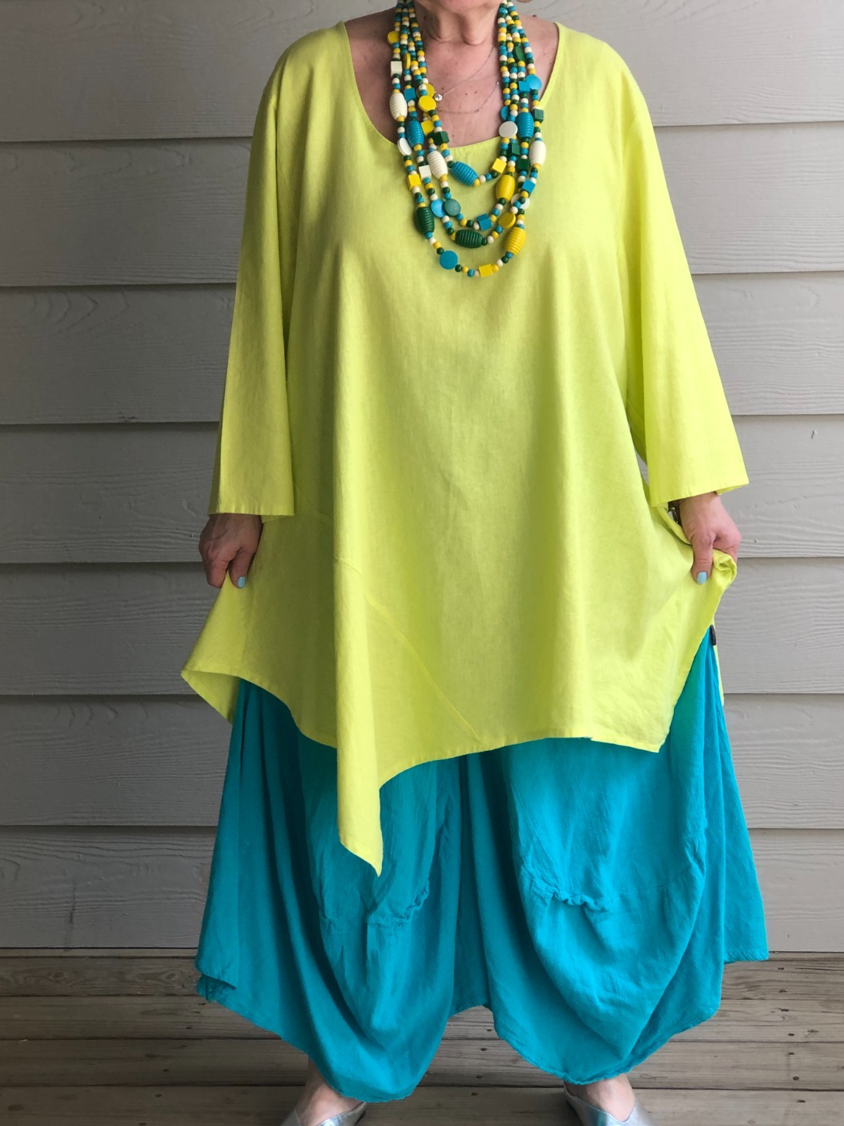 LAGENLOOK ARTSY BOHO OVERSIZED ASYMMETRIC LIME LINEN TUNIC WITH NECKLACE PLUS