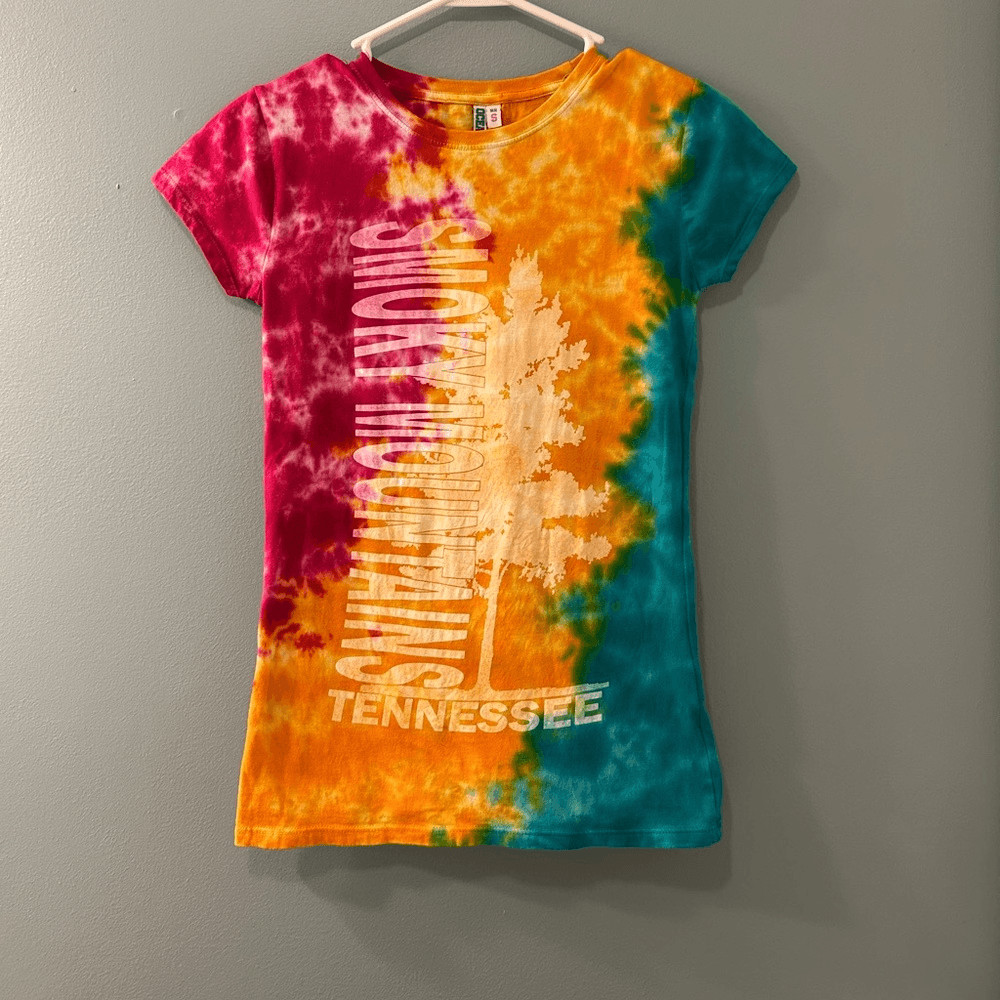 NWOT OCEAN BLUE Smoky Mountains” Tie-Dye T-Shirt