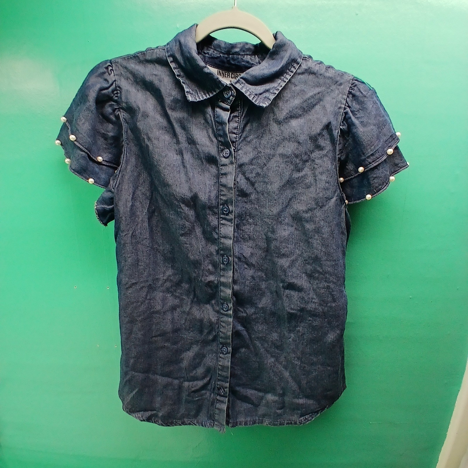 Inner Circle Denim Pearl Embellished Short Sleeve Button Up Shirt Top Womens S
