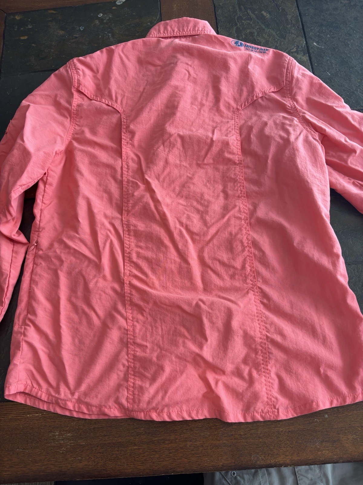 Mossy Oak Women’s Medium Set Of Two Button Down Nylon Long Sleeve Tops