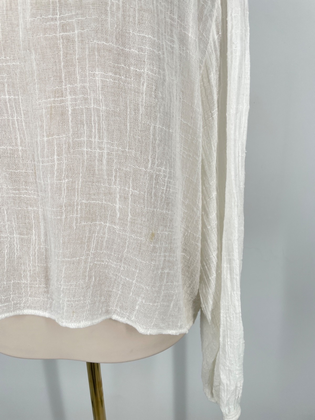 Enza Costa Womens size 2 Cropped Gauze White V-Neck 100% Cotton Long Sleeve top