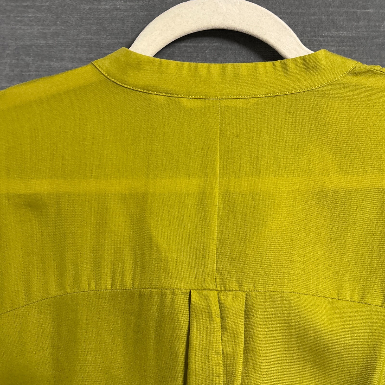 Soft Surroundings Top M Tencel Lyocell Chartreuse Green Popover Swing Tunic Bold