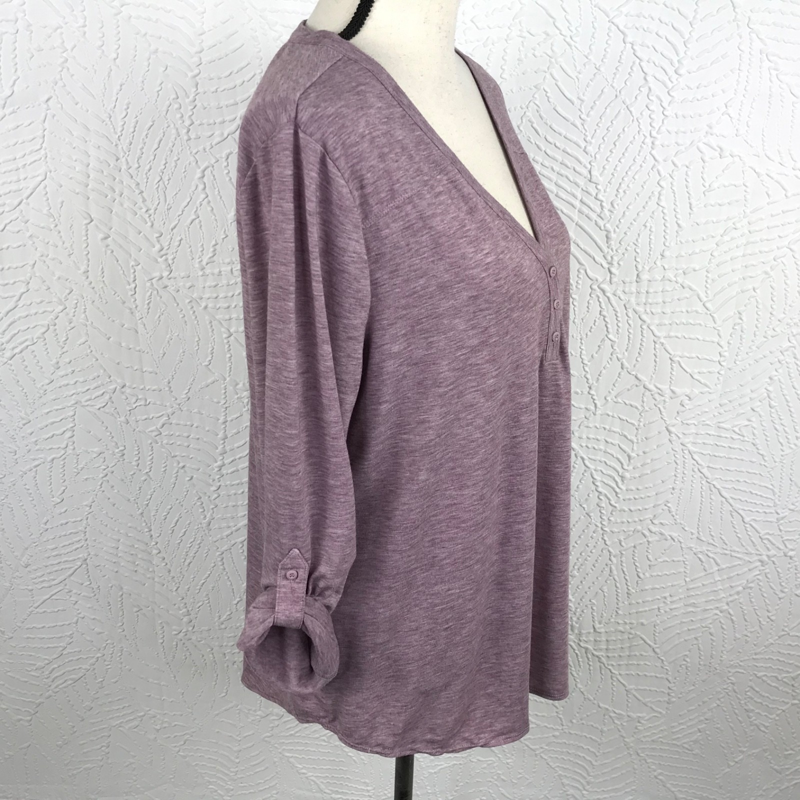 Eddie Bauer Womens Henley Top Shirt Size XL Lavender Roll Tab Knit V Neck