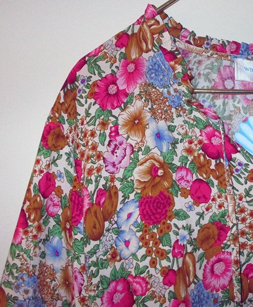 NWT! WALKER & WADE RED PINK BLUE GREEN FLORALS RUFFLE COLLAR SHIRT TUNIC TOP XL
