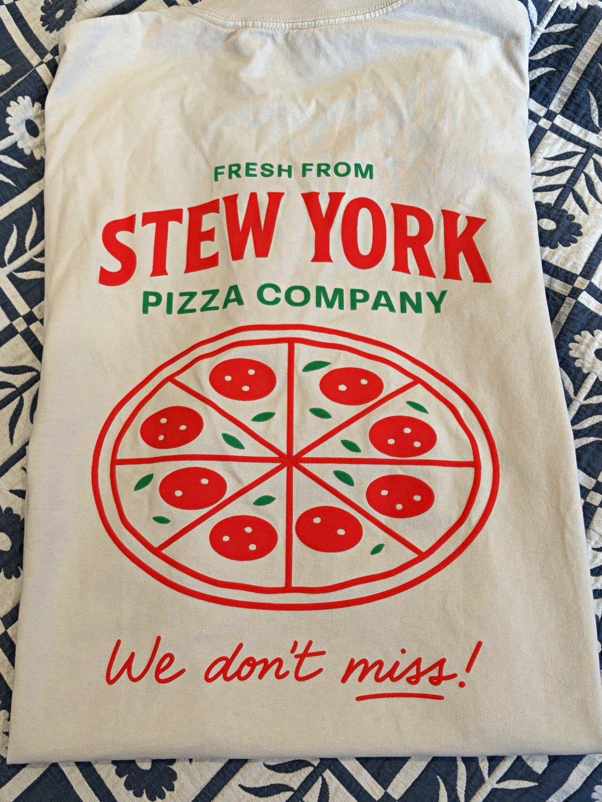 Stewie’s World Stew York Pizza Company Beige Short Sleeve Graphic Tee XXL