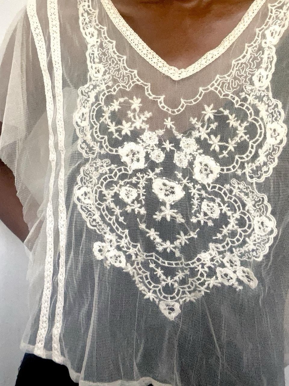 Umgee Women White Ivory Sheer Mesh Lace Blouse Embroidered V-Neck Short Sleeve S