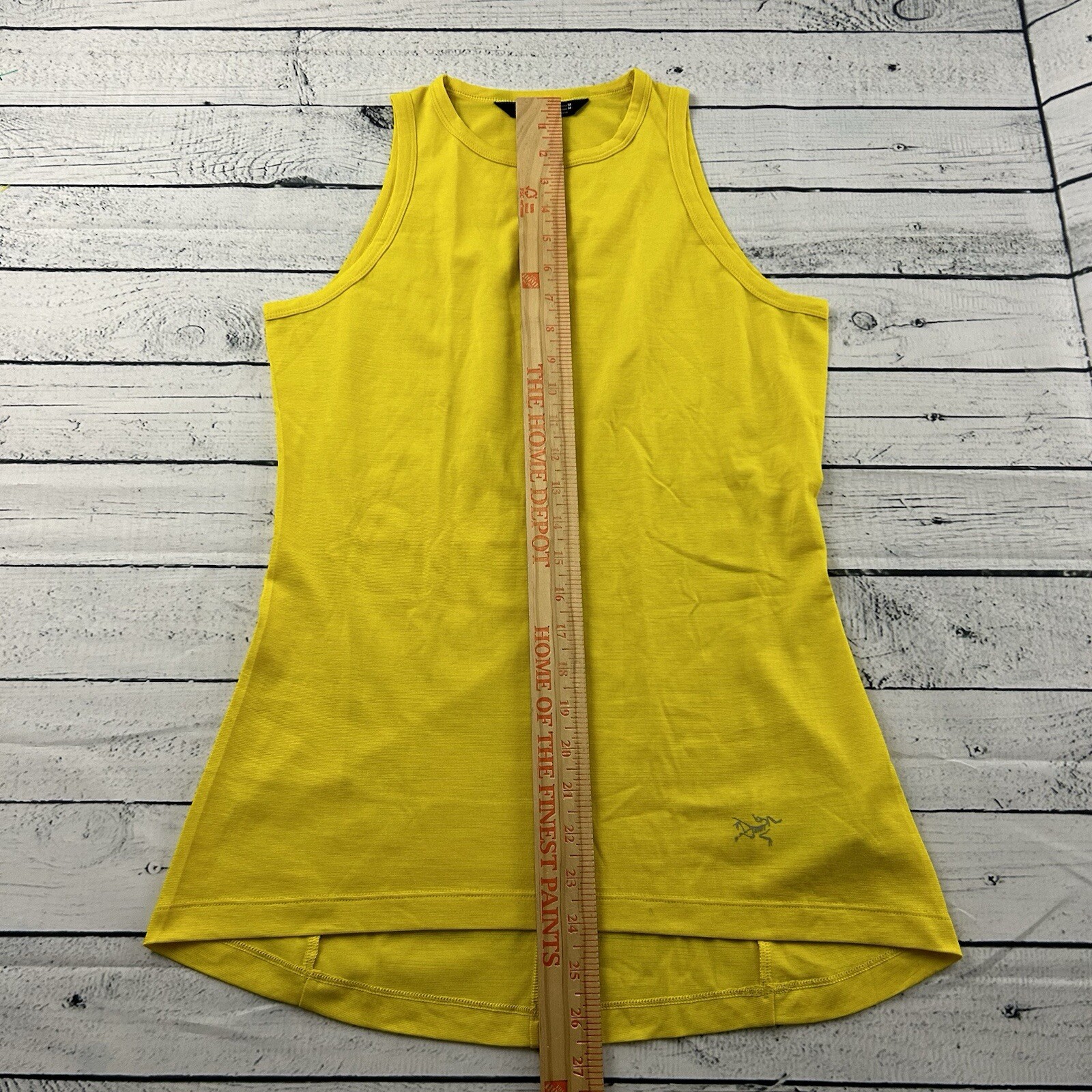 NEW Arc’Teryx Wool Blend Sleeveless Tank Top Women’s Medium Yellow