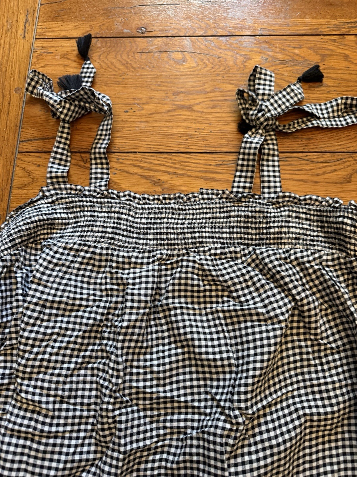 NWT Old Navy Shirt Tank Top Size XL Black Gingham Tie Shoulders Tassels Smocked
