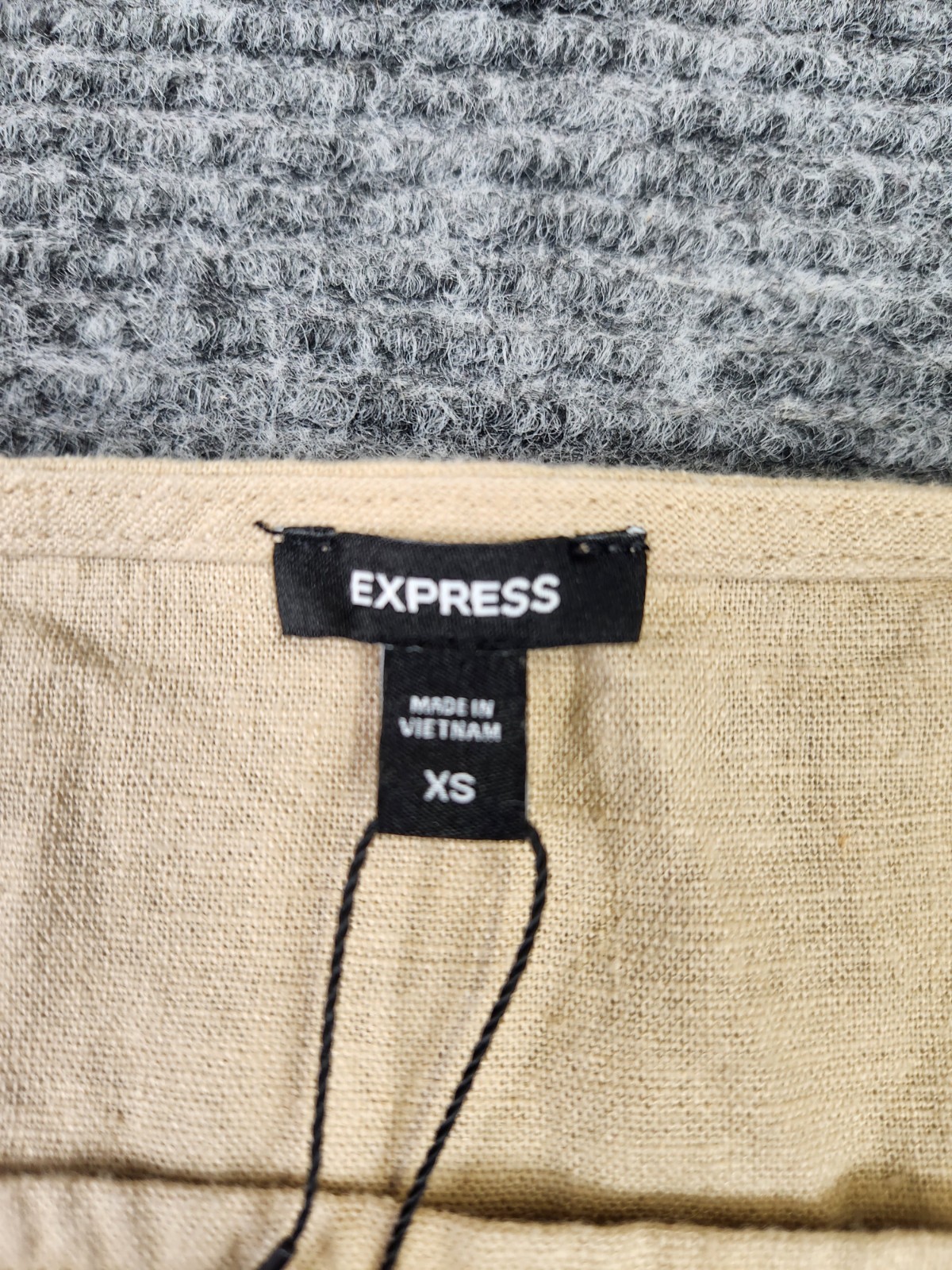 Express Women’s Linen Tank Size XS Cream NWT Minimalist Lagenlook