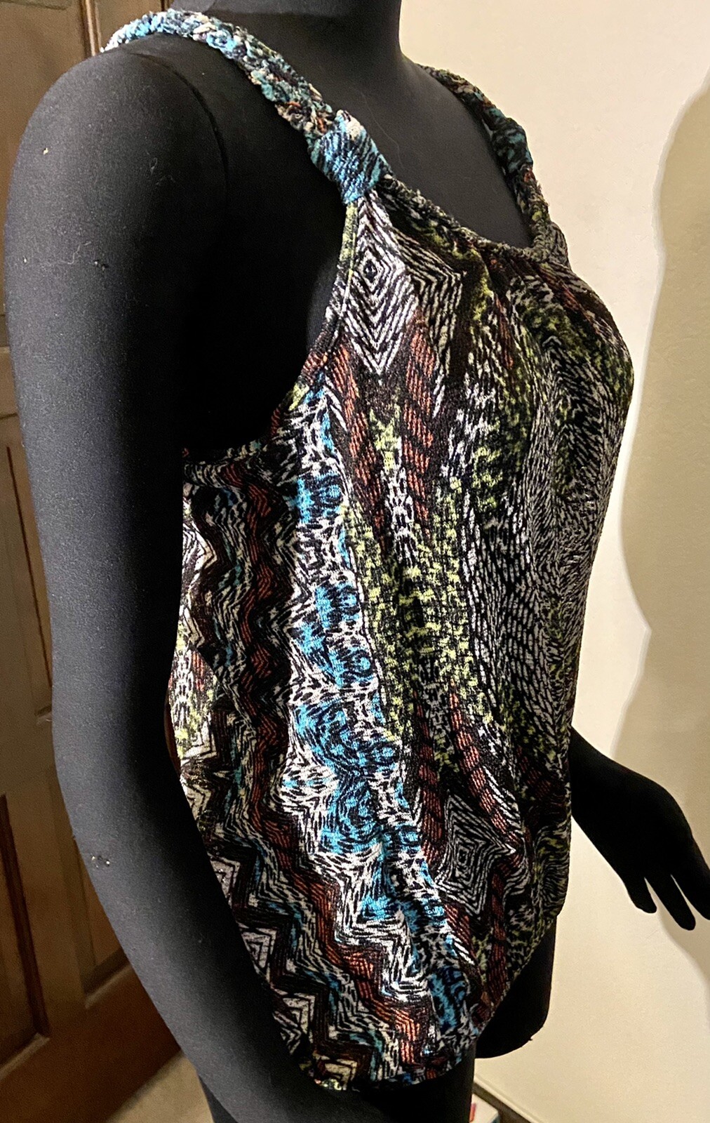 New M BELLE DU JOUR Racer Back Tank Top Multicolor Shirt Blouson Hem – Nice!