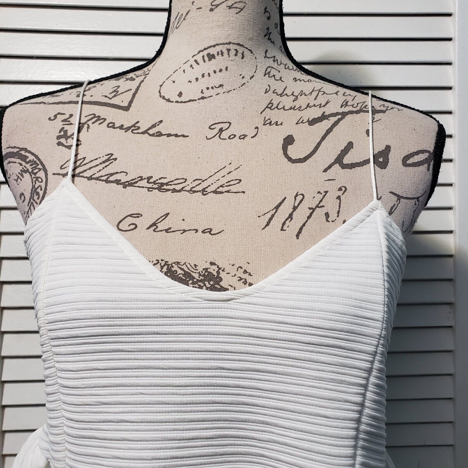 Zara Trafaluc Baby Doll Tank Women’s Medium White Ribbed Camisole Top Side Zip