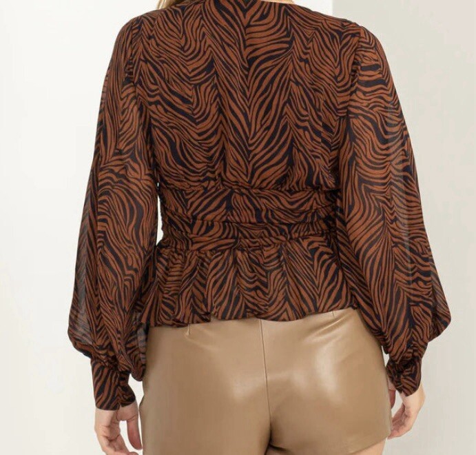 HYFVE Animal Print Blouse Women Size M Lined Sheer V Neck Classic NWT