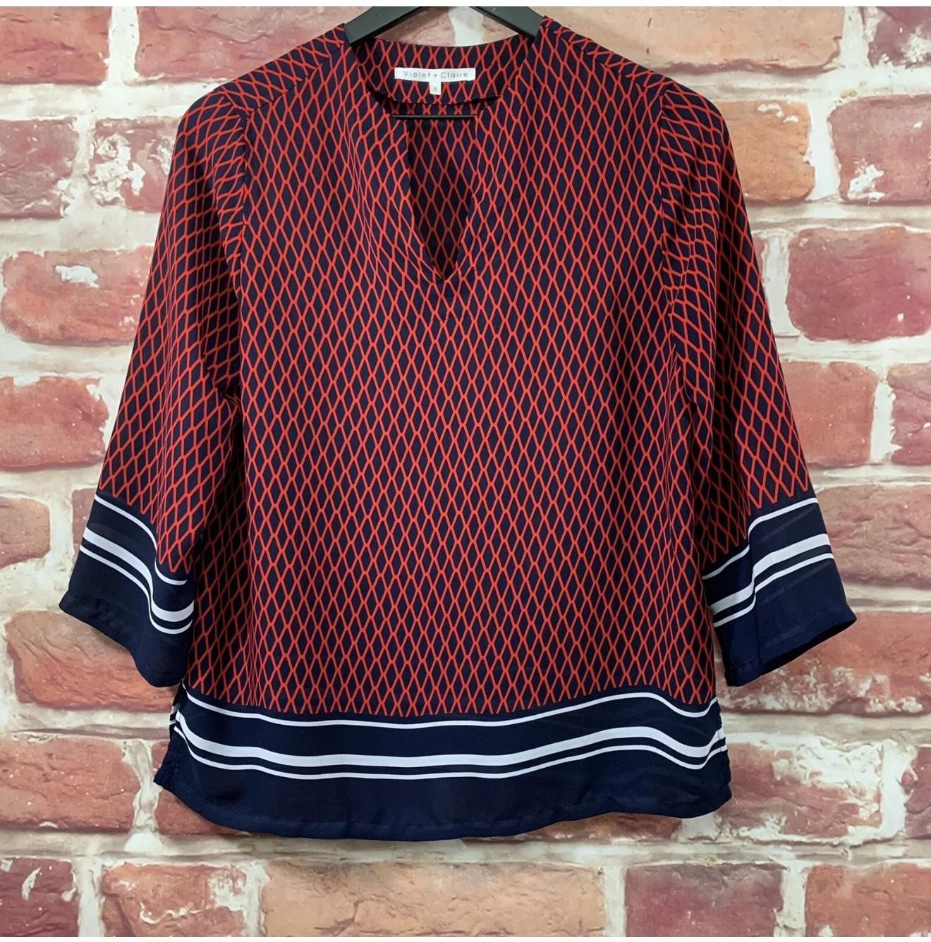 Violet + Claire Top Womens Small Red Black Diamond Striped Abstract Shirt