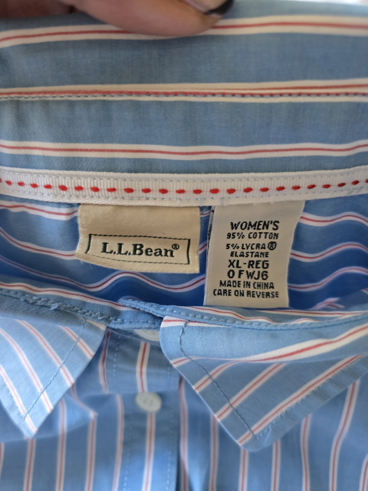LL Bean Button Down Womens XL Blue/Red Stripe Roll Tab Top Career Casual Preppy