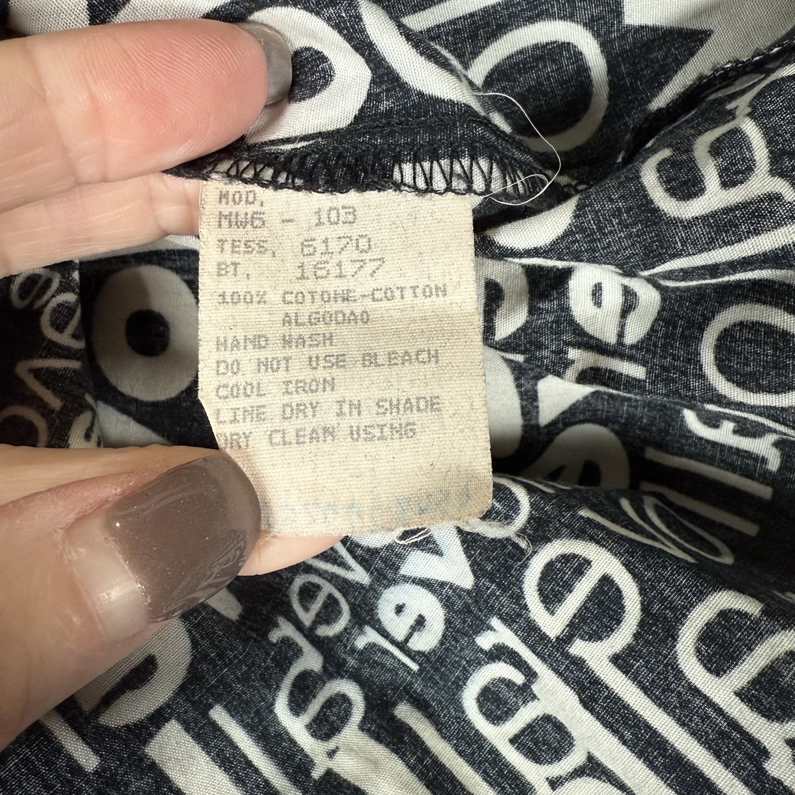 VTG Moschino Jeans All over Love Print Button Up Shirt Black White Size 42 US M