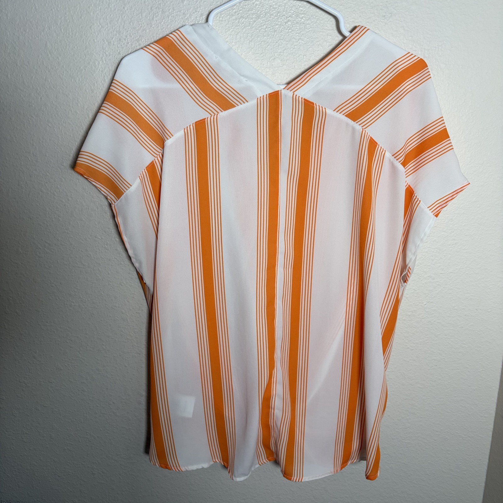 Lush Blouse Women’s Medium V-Neck Short Sleeve Button Twist Sheer Casual Top