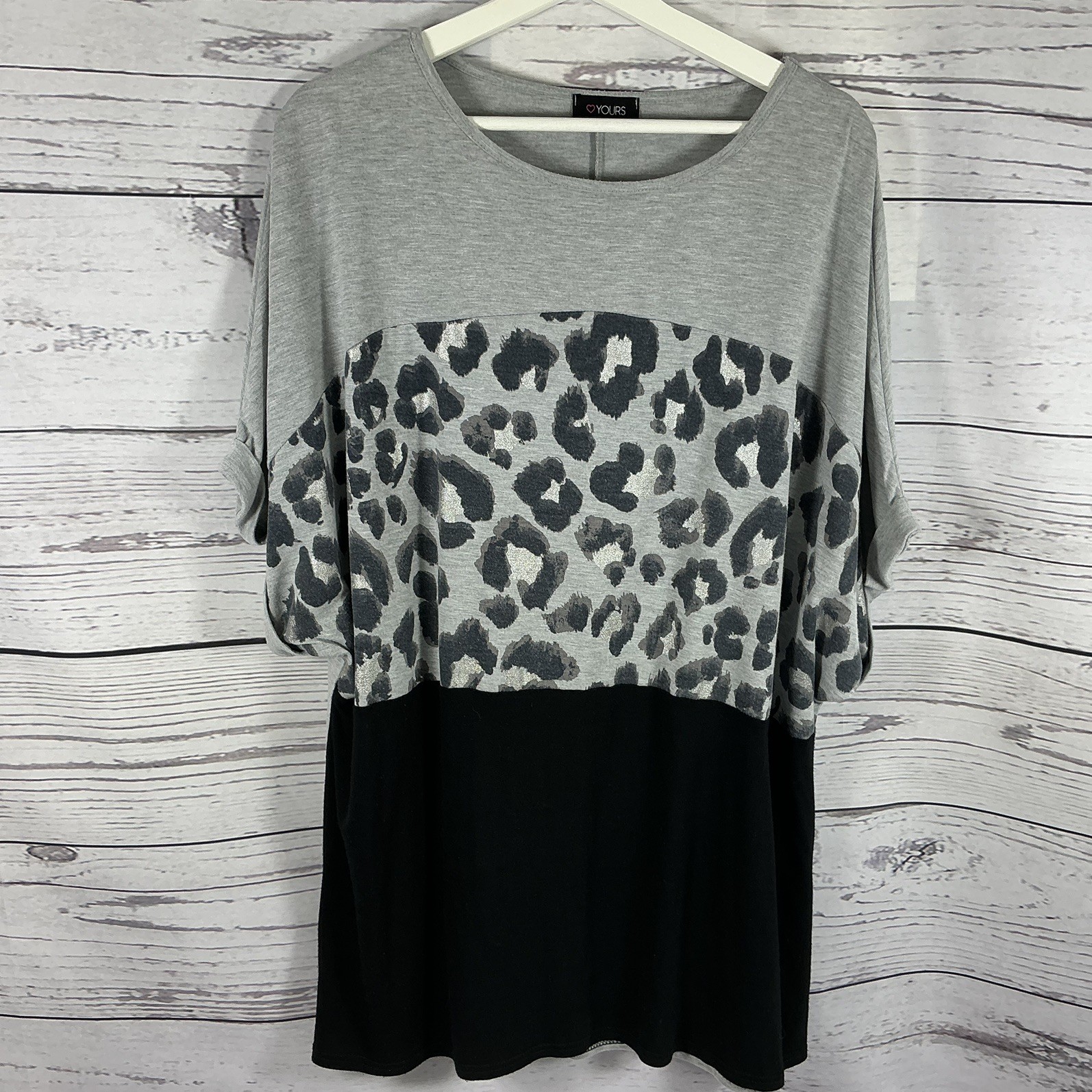 Yours Top Size 20 Grey & Black Animal Print Tunic Round Neck Short Sleeves