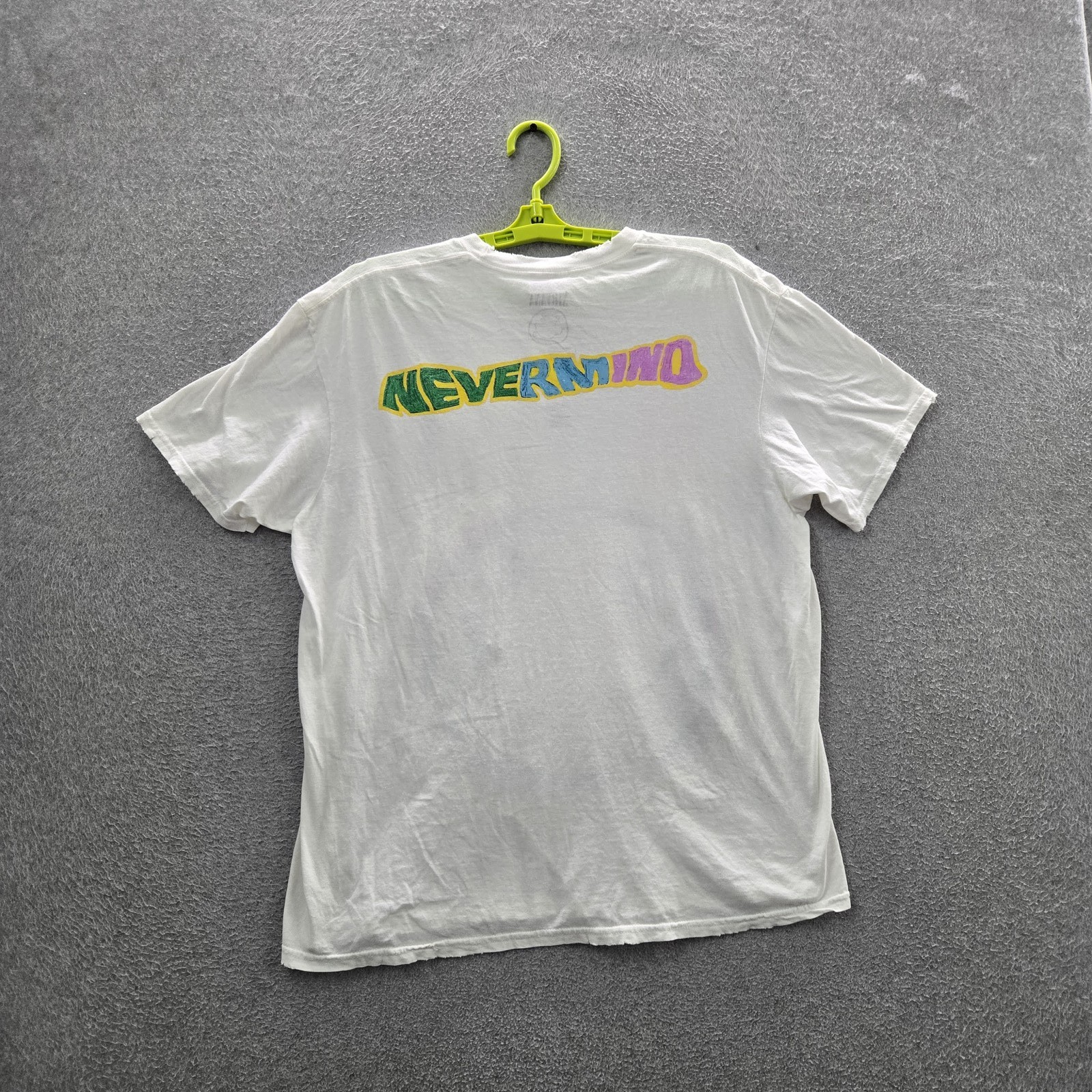 Nirvana Women Shirt L/XL White Graphic Band Logo Tee Short Sleeve READ