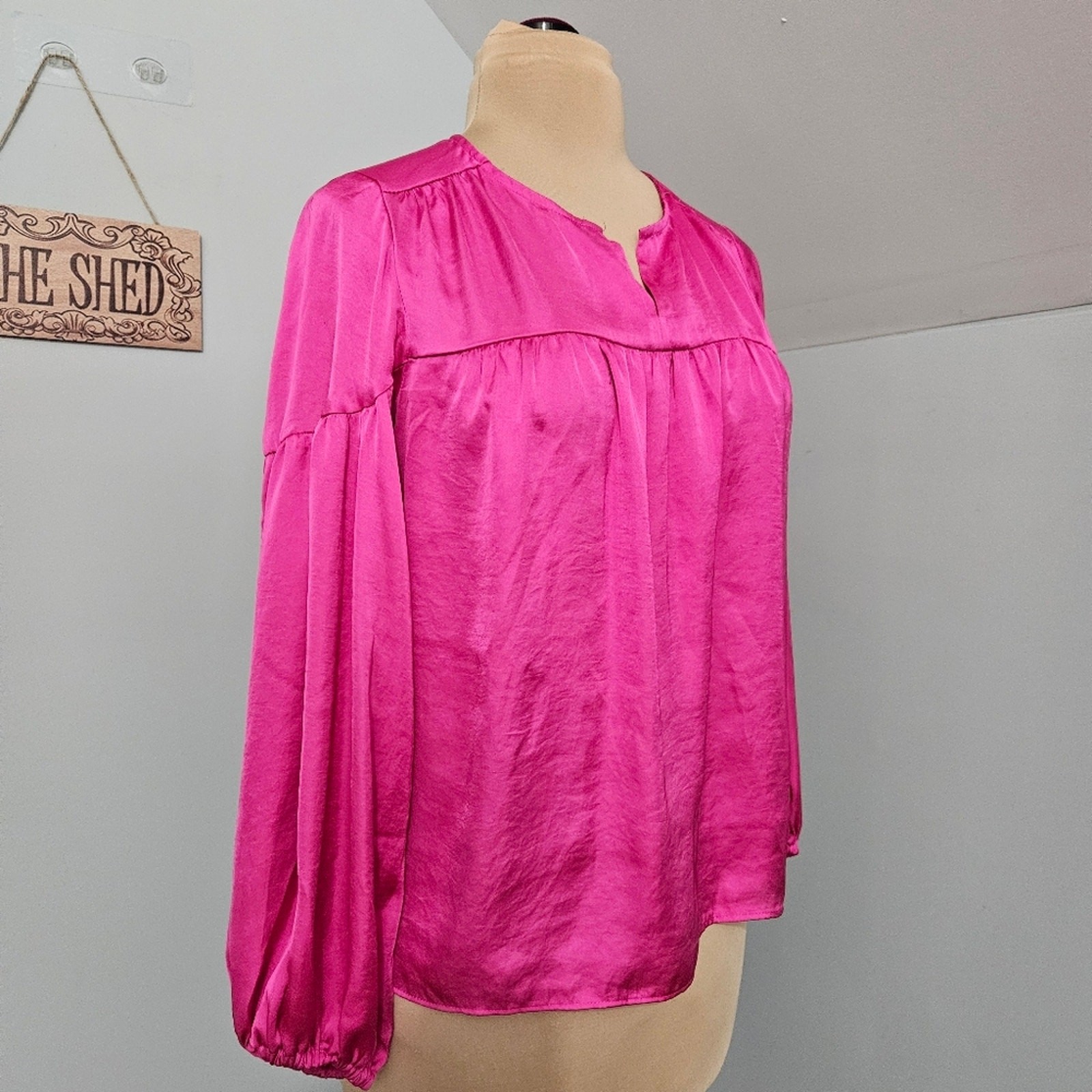 Vince Camuto Hot Pink Satin Long Bishop Sleeve Blouse Women’s Small Career