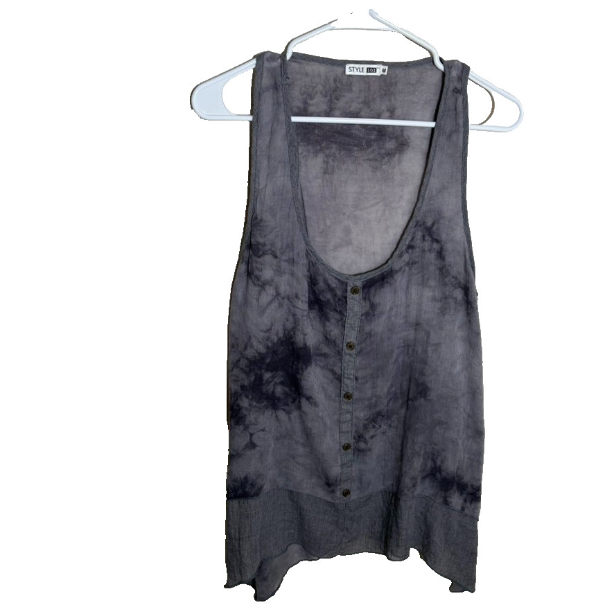 Style 101 Tank Top Women’s Medium Round Neck Tie Dye Gray Button Layered Blouse