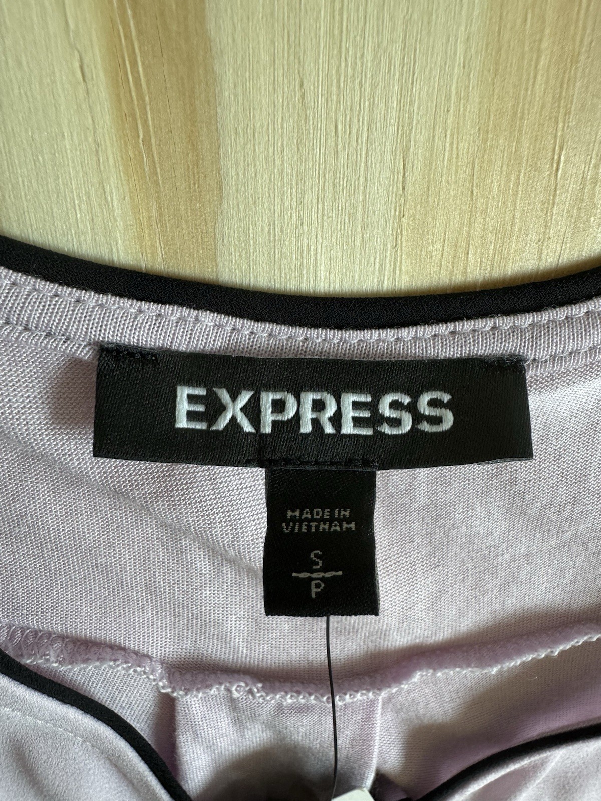 Express Pink Sleeveless V-Neck Blouse Decorative Zipper & Pockets Women’s S New