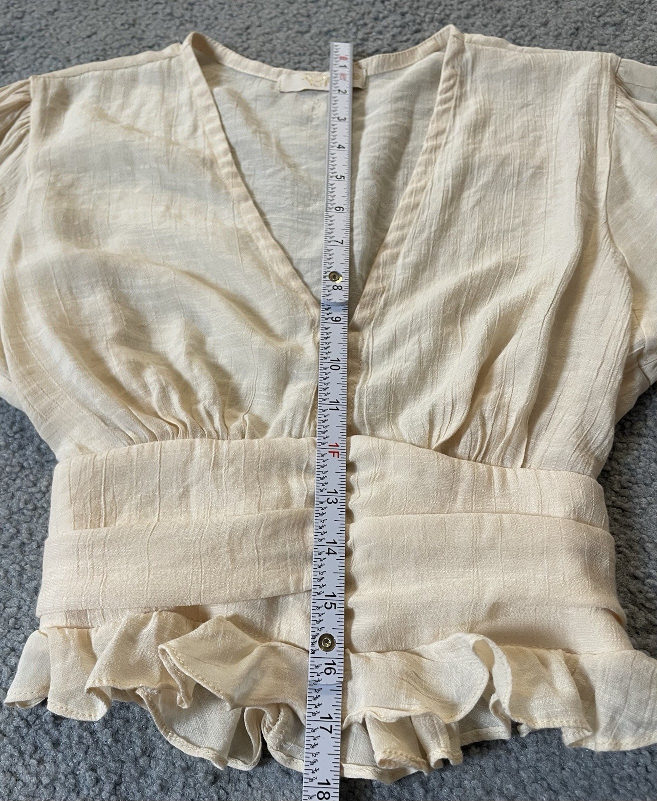 Y2K Smocked Cropped Blouse Juniors M Ivory Balloon Sleeve Ruffles Pleated READ