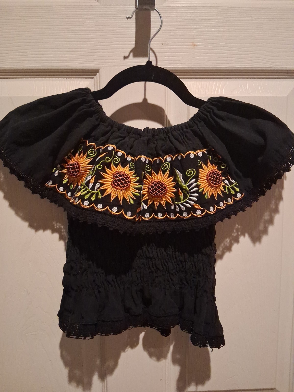 Bohemian Sunflower Embroidered Crop Top XS.