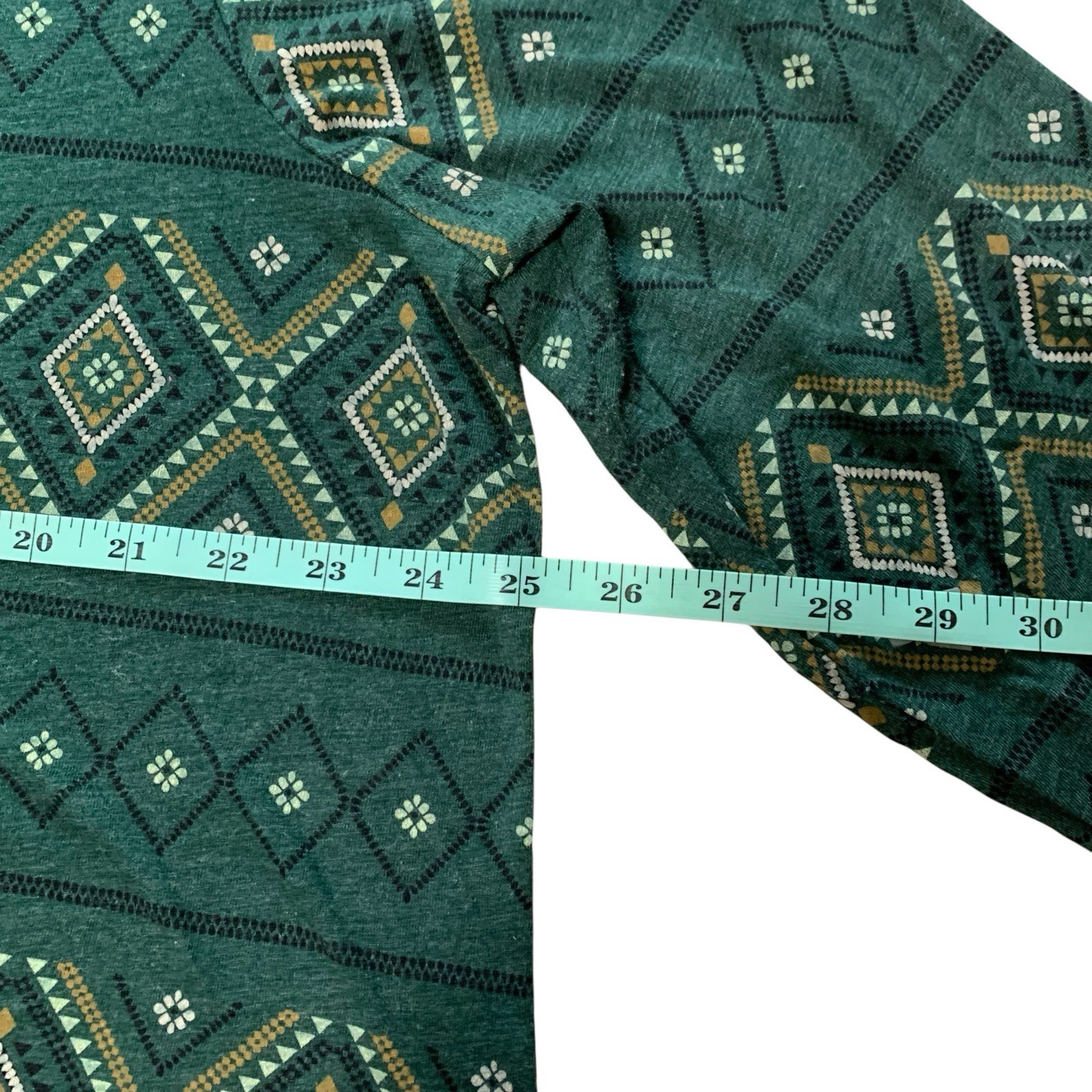 Sonoma The Everyday Tee Womens Size XXL Green Aztec Long Sleeve V-Neck Knit