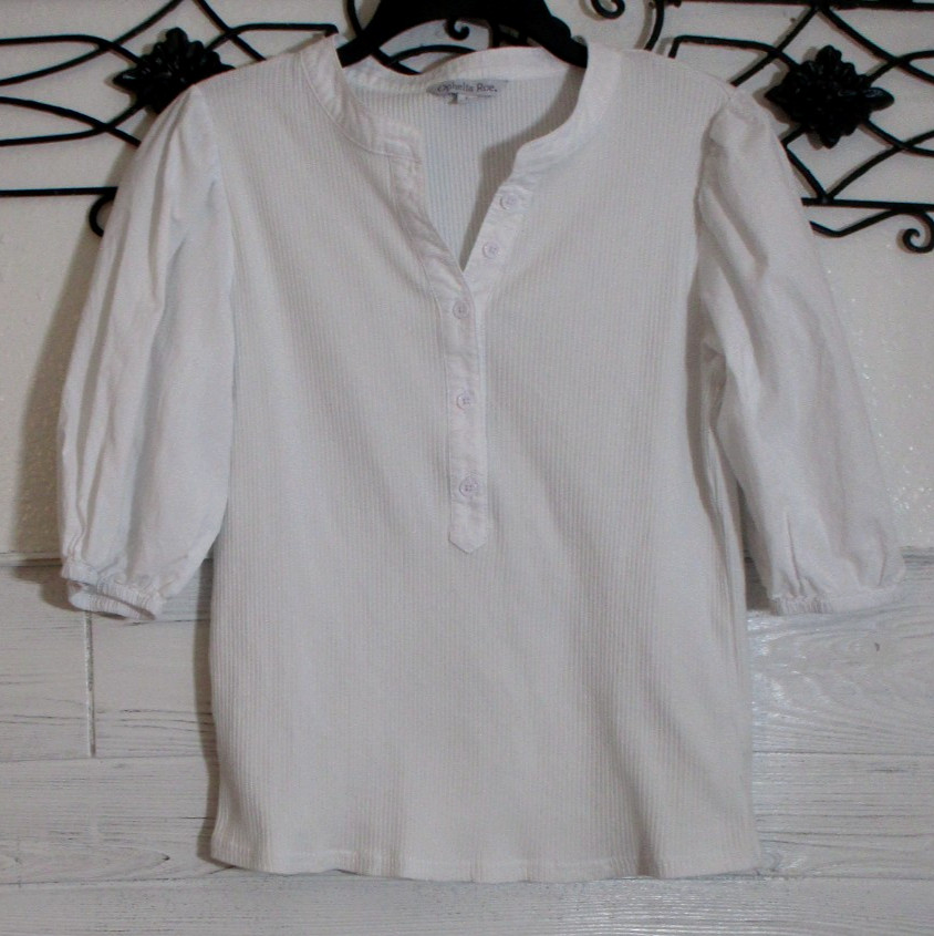 Ophelia Roe Women’s Top Size L Short Sleeve White V Neck