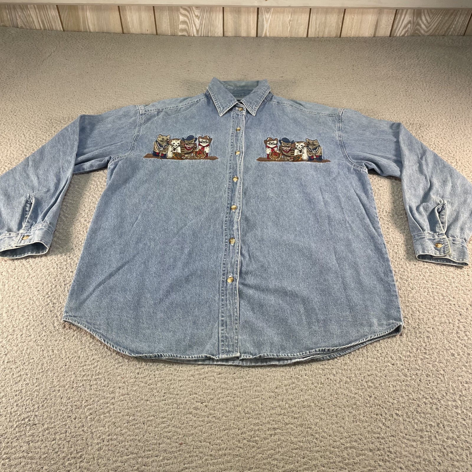 Vintage Denim Shirt Womens Medium Blue Cats Western Cowgirl Embroidered Cute 90s
