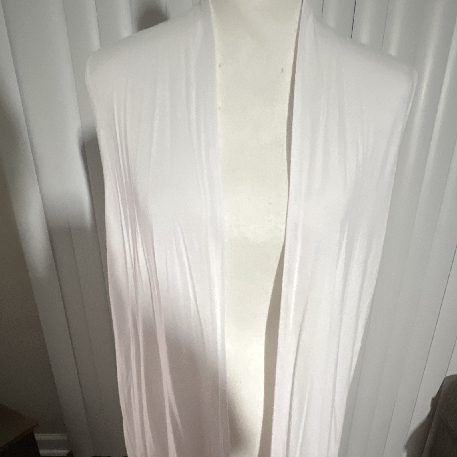 Azules Women’s White Solid Open Front Lightweight Sleeveless Collared Vest M