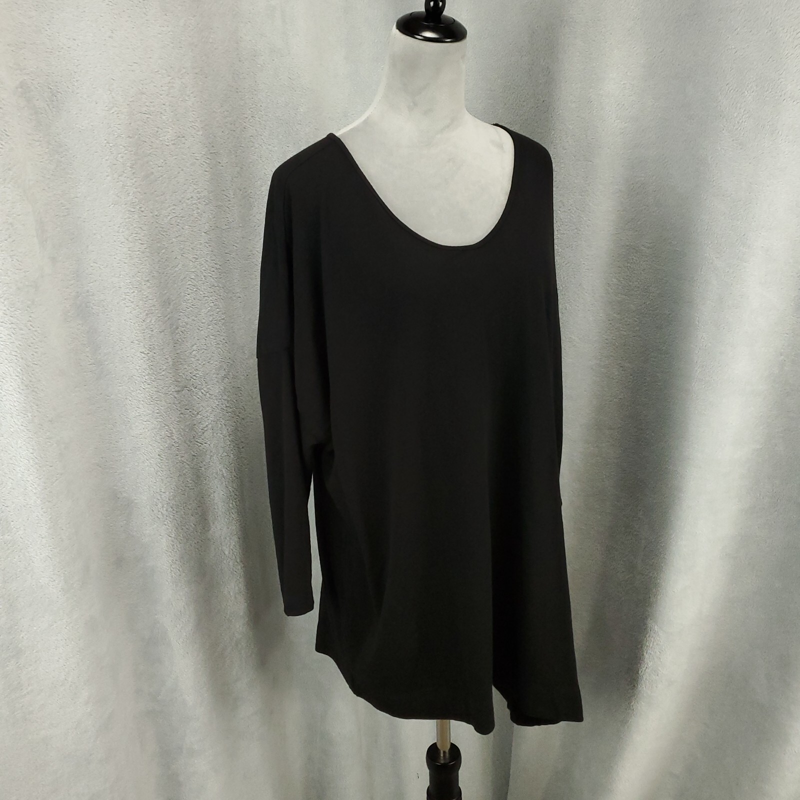 Womens Black Top Size XL Asymmetric Hem Piper Drop Shoulder 3/4 Sleeve Blouse