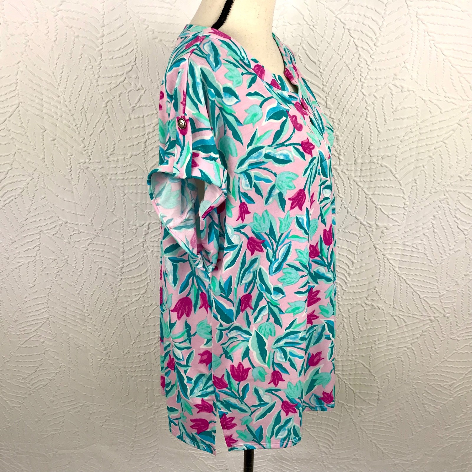 Dear Scarlett Floral Top Blouse Size 2X Pink Aqua Short Sleeve Knit Bloomcore