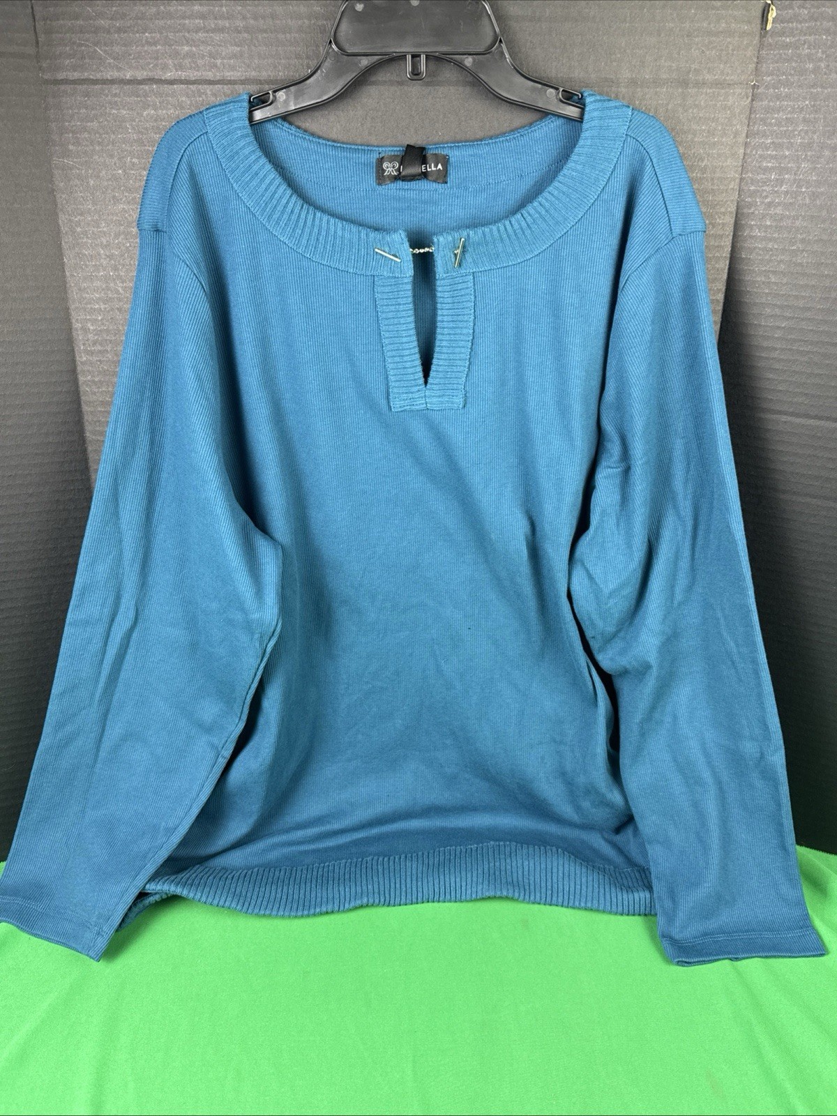 Rafaella Women’s Plus V-Neck Top Size 1XL Blue