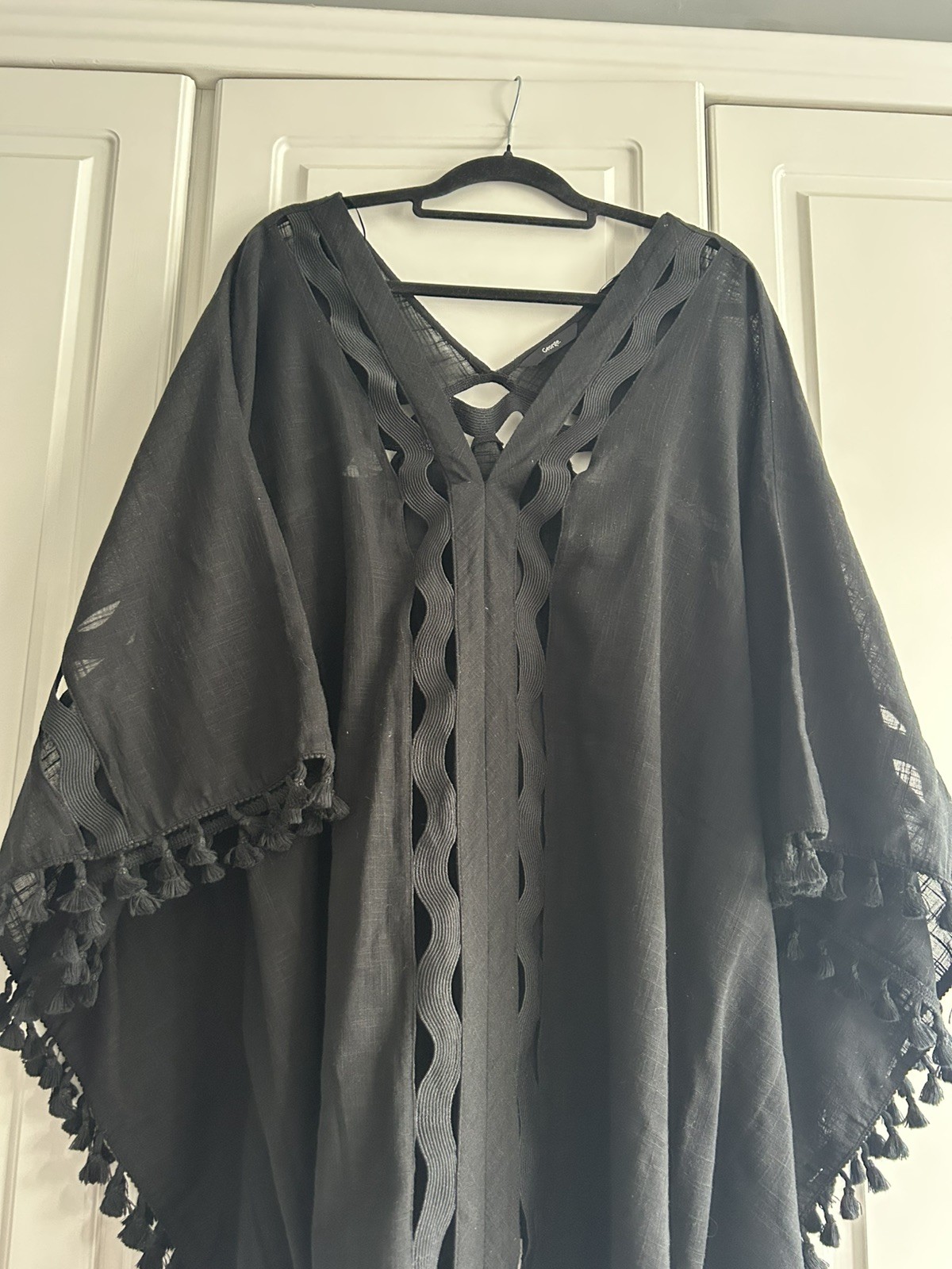 Kaftan plus size 24 black 100% cotton with cut out detail NWT