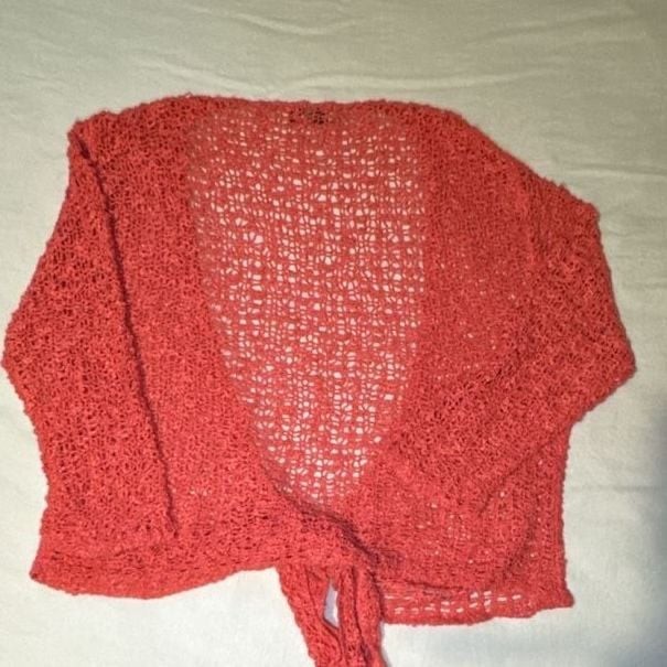 Lani Lau Honolulu Hawaii Coral Tie-Front Crochet Shrug one size