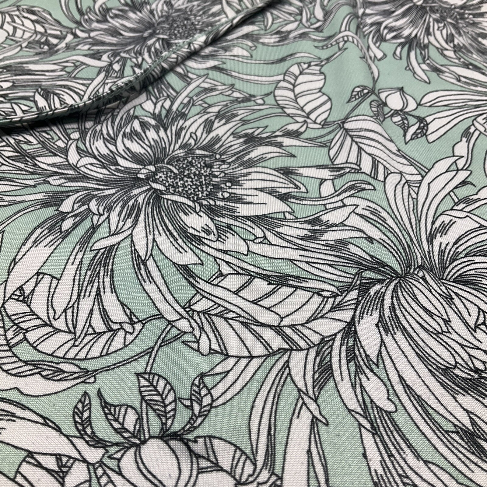 Nue Options Womens Size XL Floral Print Top 3/4 Sleeve Criss Cross Tie Neckline