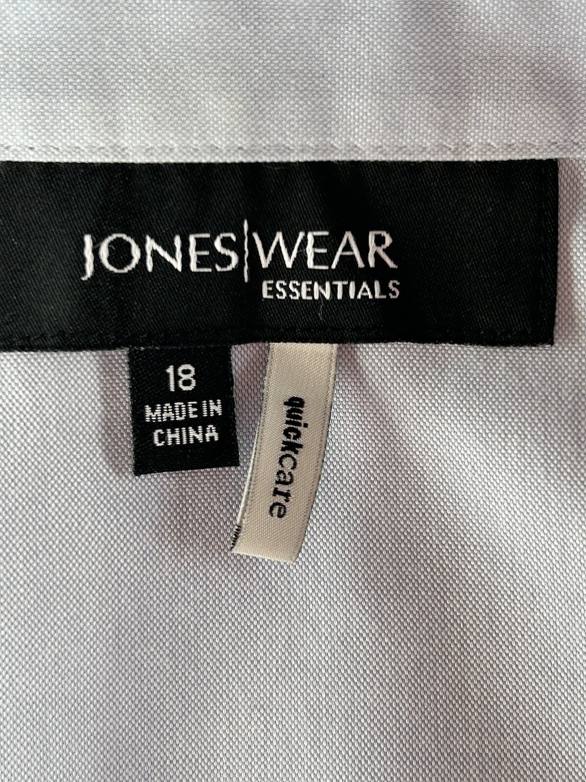 Jones Wear Women’s 18 Long Sleeve Blouse Easy Care Button Up Blue Cotton